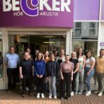 Gruppenfoto im Rahmen des Besuches der Logopädieschule Bonn bei BECKER Hörakustik am 21. Juni 2024